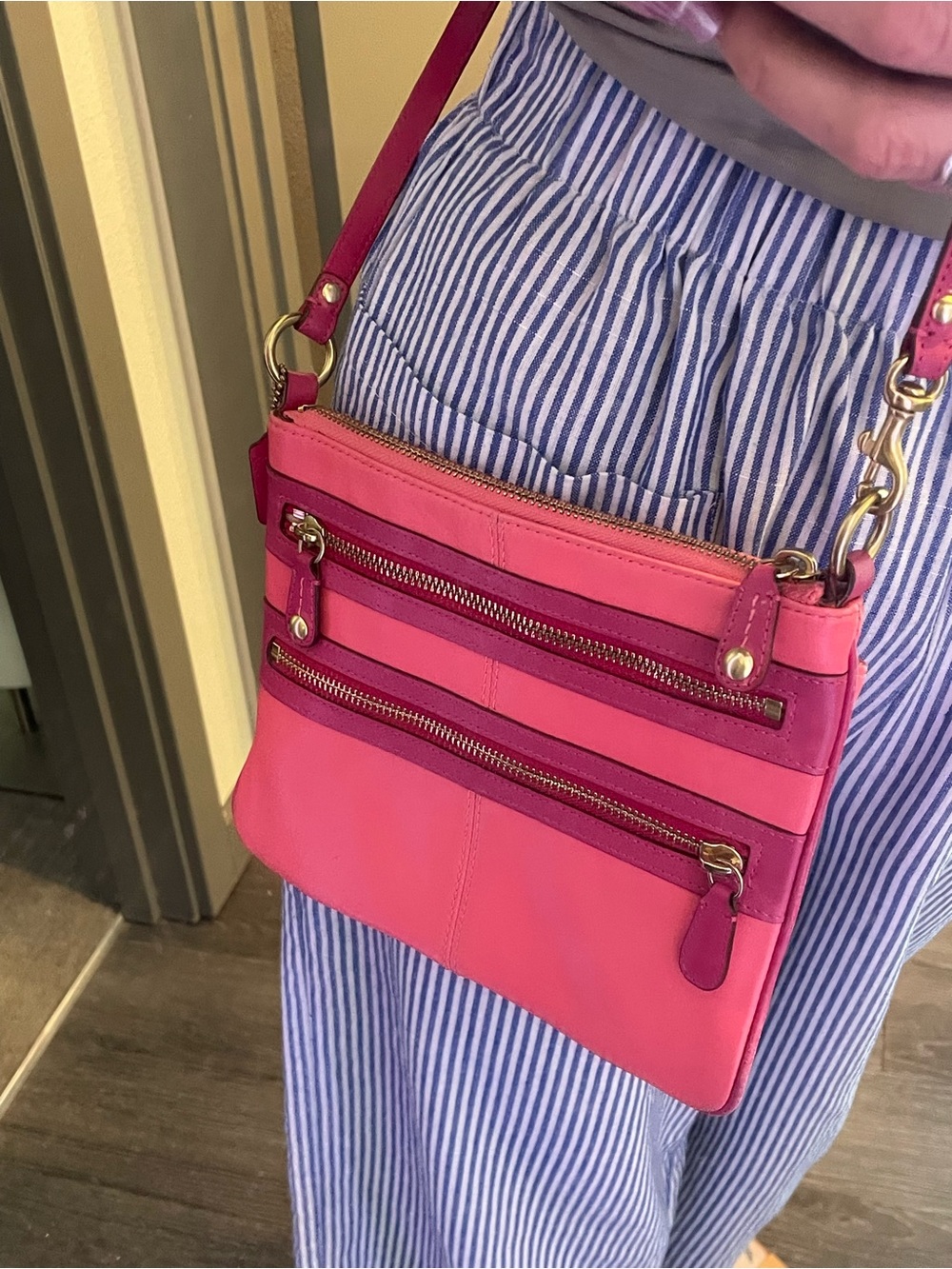 COACH CUTESY💕 Pink Crossbody Bag - Pink Leather Shoulder Purse